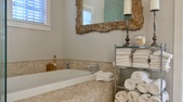 Enlarge photo 35
