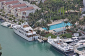 Enlarge photo 42