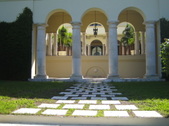Enlarge photo 37
