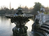 Enlarge photo 83