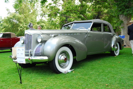 1940 Packard 1807 Darrin Conv sedan