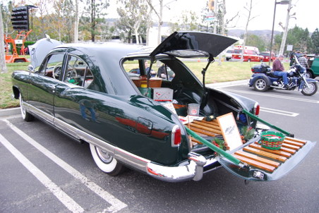 1951 Kaiser Traveler