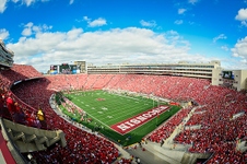 qscuniversityofwisconsinstadium