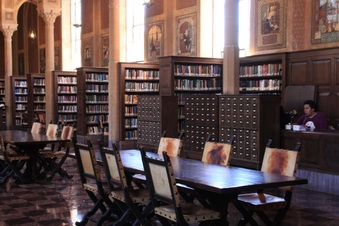 Hoose Library