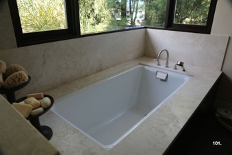 Enlarge photo 104