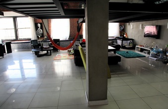 Enlarge photo 12