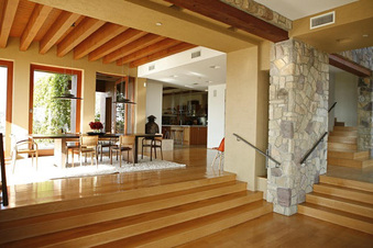 Enlarge photo 23