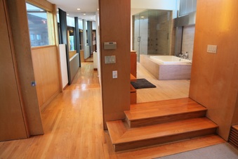 Enlarge photo 54