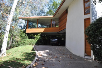 Tangen Residence