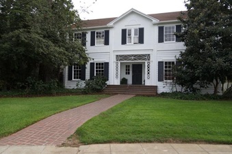 Alemany Residence