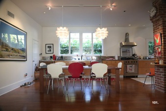Enlarge photo 32