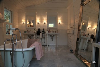 Enlarge photo 125