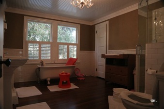 Enlarge photo 133