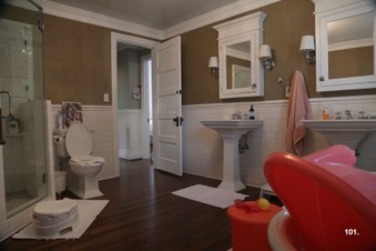 Enlarge photo 136