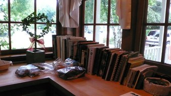 Enlarge photo 23