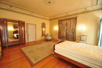 Enlarge photo 52