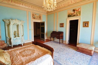 Enlarge photo 74