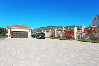 Enlarge photo 10