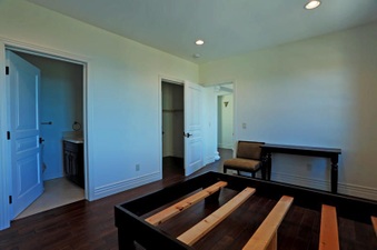 Enlarge photo 108