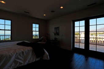 Enlarge photo 111