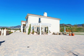 Enlarge photo 129