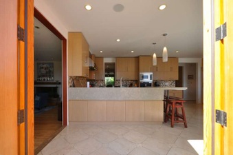 Enlarge photo 18