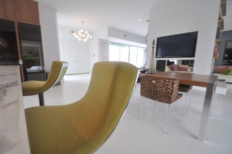Enlarge photo 10