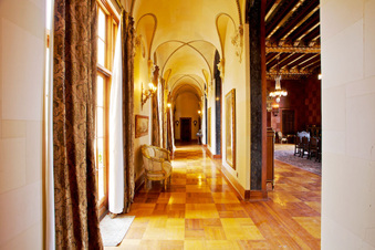Enlarge photo 23