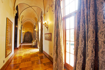Enlarge photo 26