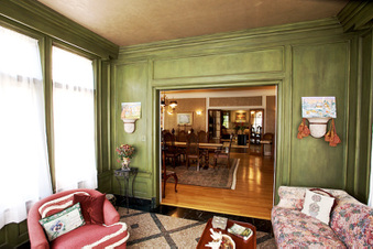 Enlarge photo 19