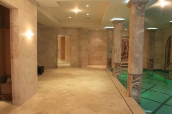 Enlarge photo 12