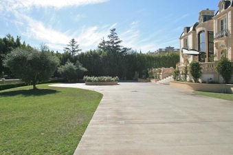 Enlarge photo 70