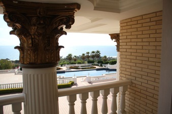 Enlarge photo 75
