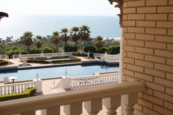 Enlarge photo 76