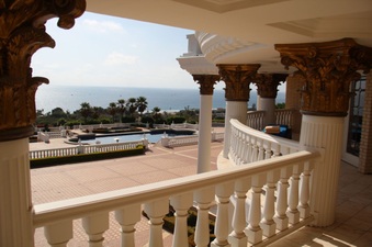 Enlarge photo 78