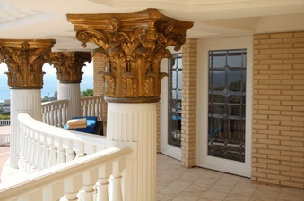 Enlarge photo 79