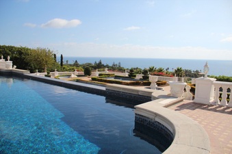 Enlarge photo 148