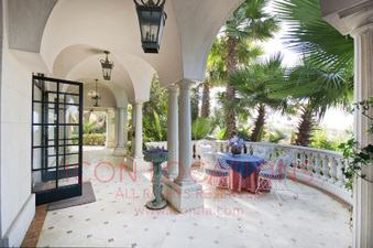 Enlarge photo 32