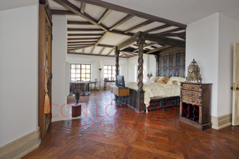 Enlarge photo 46