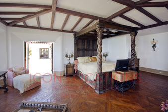 Enlarge photo 48