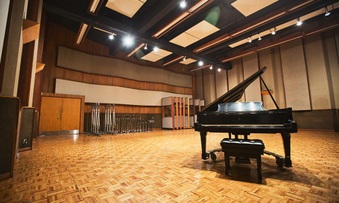 UNITED RECORDING STUDIO A