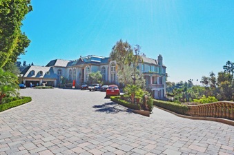 Enlarge photo 152