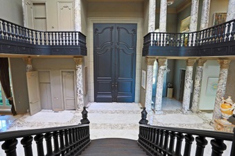 Enlarge photo 129