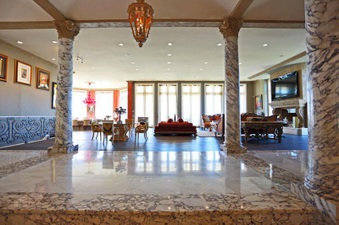 Enlarge photo 108