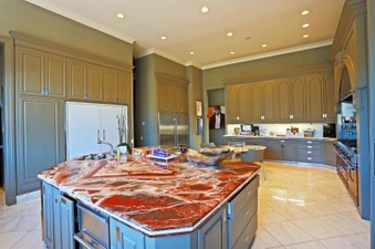 Enlarge photo 80