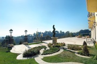 Enlarge photo 12