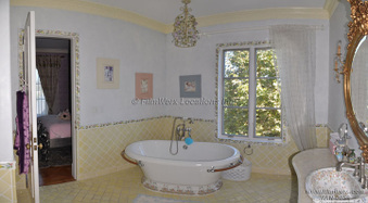 Enlarge photo 64