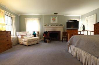 Enlarge photo 24
