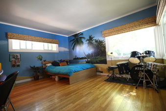 Enlarge photo 29