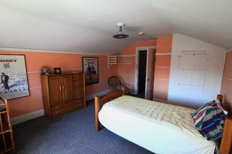 Enlarge photo 33